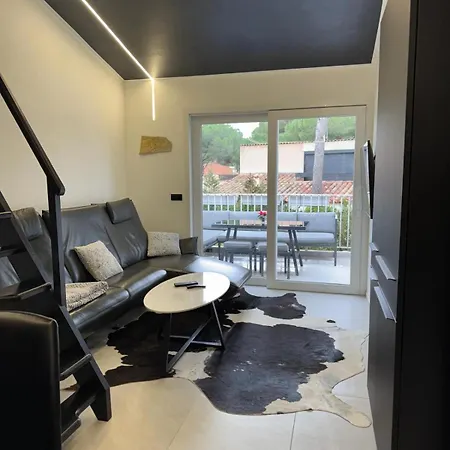 Apartment Black Pearl *